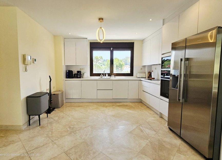 Resale - House - Detached Villa - Estepona - Estepona Centro