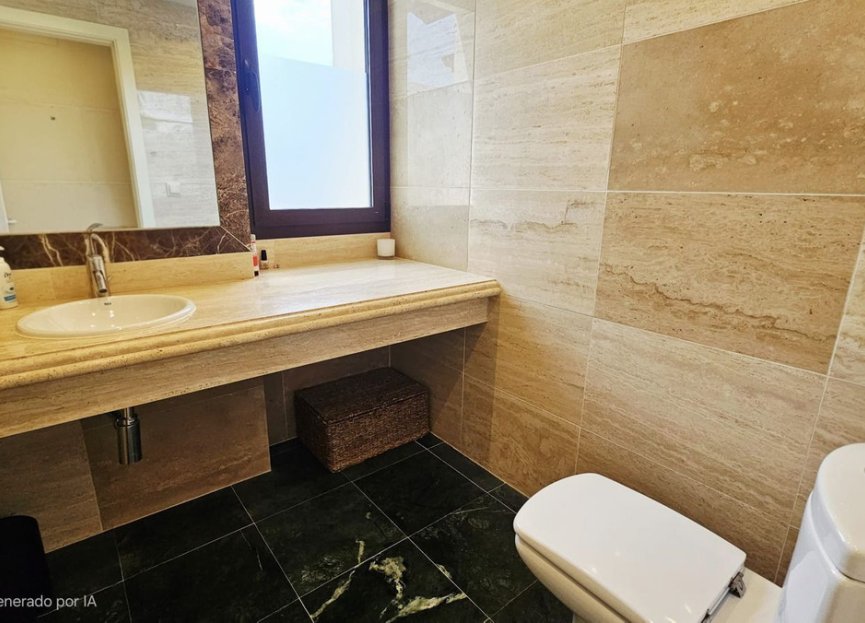 Resale - House - Detached Villa - Estepona - Estepona Centro