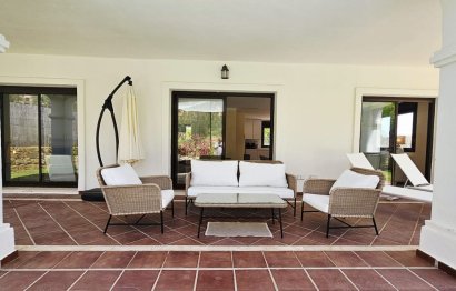 Resale - House - Detached Villa - Estepona - Estepona Centro