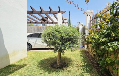 Resale - House - Detached Villa - Estepona - Estepona Centro