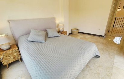 Resale - House - Detached Villa - Estepona - Estepona Centro