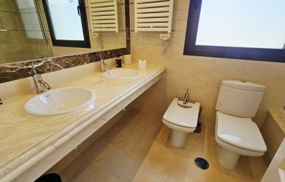 Resale - House - Detached Villa - Estepona - Estepona Centro