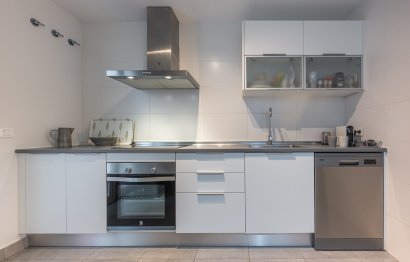 Resale - Apartment - Middle Floor Apartment - Estepona - Estepona Centro