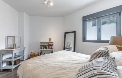 Resale - Apartment - Middle Floor Apartment - Estepona - Estepona Centro