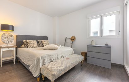 Resale - Apartment - Middle Floor Apartment - Estepona - Estepona Centro