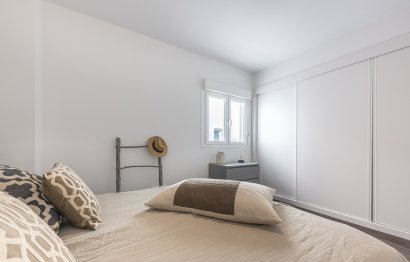 Resale - Apartment - Middle Floor Apartment - Estepona - Estepona Centro