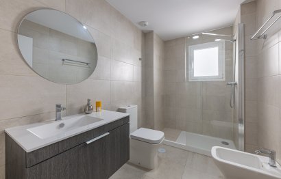 Resale - Apartment - Middle Floor Apartment - Estepona - Estepona Centro