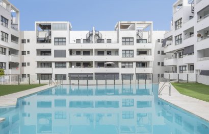 Resale - Apartment - Middle Floor Apartment - Estepona - Estepona Centro