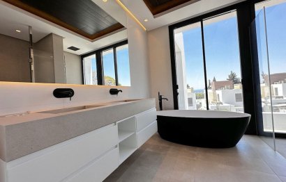 Resale - House - Detached Villa - Marbella - The Golden Mile