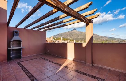 Resale - House - Townhouse - Marbella - Nueva Andalucia