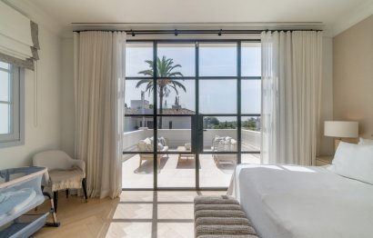 Resale - House - Detached Villa - Marbella - Nueva Andalucia