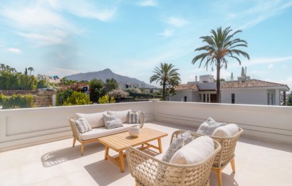 Resale - House - Detached Villa - Marbella - Nueva Andalucia