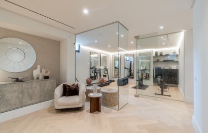 Resale - House - Detached Villa - Marbella - Nueva Andalucia