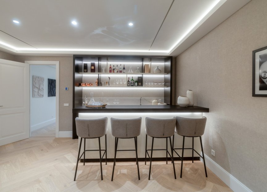 Resale - House - Detached Villa - Marbella - Nueva Andalucia