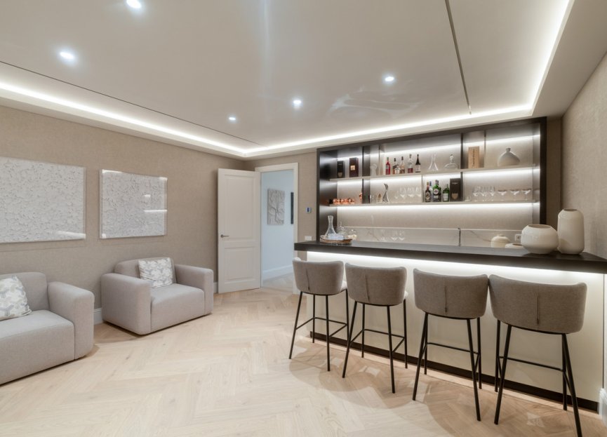 Resale - House - Detached Villa - Marbella - Nueva Andalucia