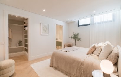 Resale - House - Detached Villa - Marbella - Nueva Andalucia