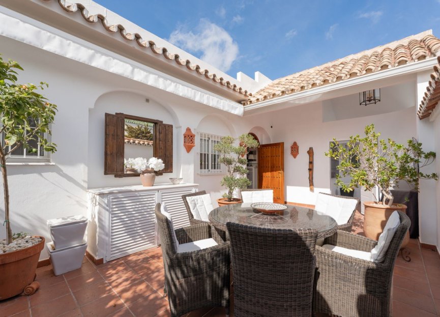 Resale - House - Townhouse - Marbella - Nueva Andalucia