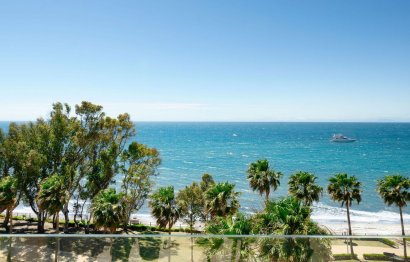 Resale - Apartment - Penthouse Duplex - Estepona - Estepona Centro