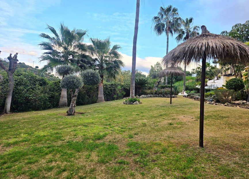 Resale - Apartment - Middle Floor Apartment - Casares - Casares Centro