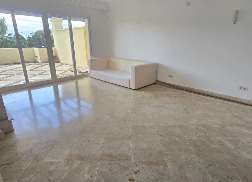 Resale - Apartment - Middle Floor Apartment - Casares - Casares Centro
