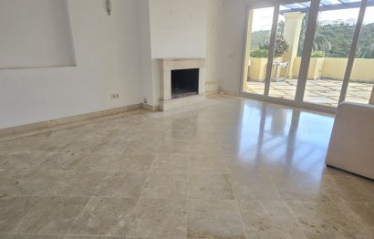 Resale - Apartment - Middle Floor Apartment - Casares - Casares Centro