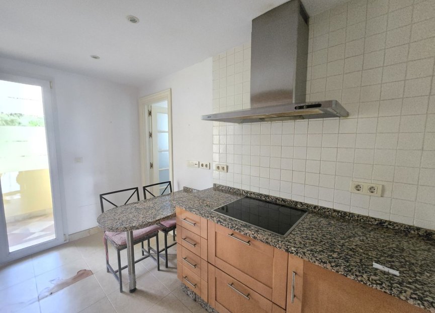 Resale - Apartment - Middle Floor Apartment - Casares - Casares Centro