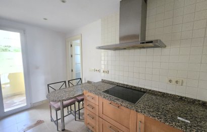 Resale - Apartment - Middle Floor Apartment - Casares - Casares Centro
