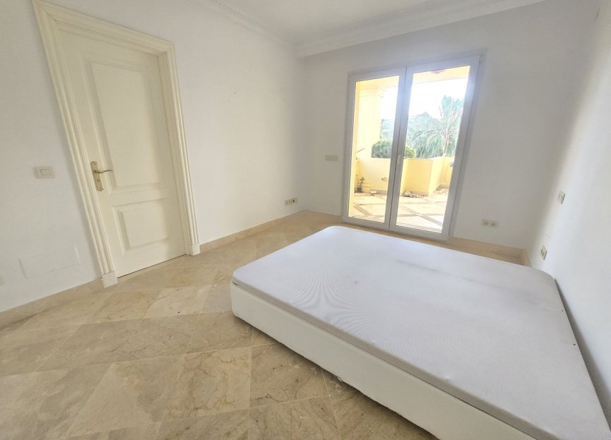 Resale - Apartment - Middle Floor Apartment - Casares - Casares Centro