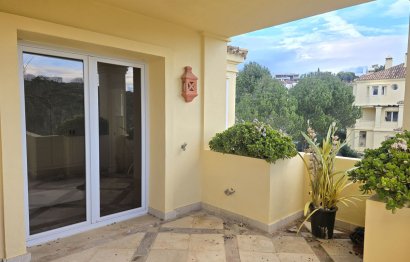 Resale - Apartment - Middle Floor Apartment - Casares - Casares Centro
