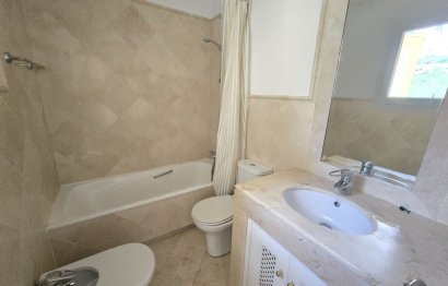 Resale - Apartment - Middle Floor Apartment - Casares - Casares Centro