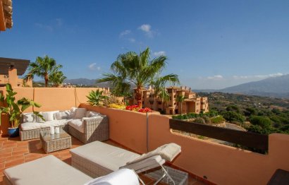 Resale - Apartment - Penthouse - Marbella - La Mairena