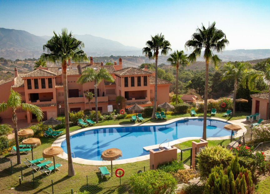 Resale - Apartment - Penthouse - Marbella - La Mairena