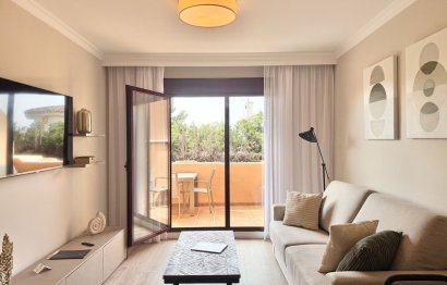 Resale - Apartment - Middle Floor Apartment - Benahavís - Benahavís Centro