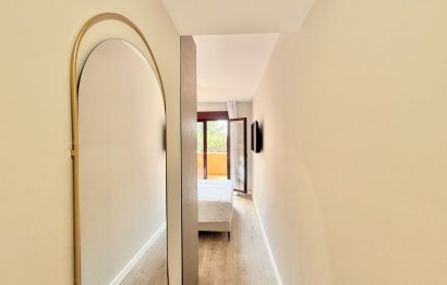 Resale - Apartment - Middle Floor Apartment - Benahavís - Benahavís Centro