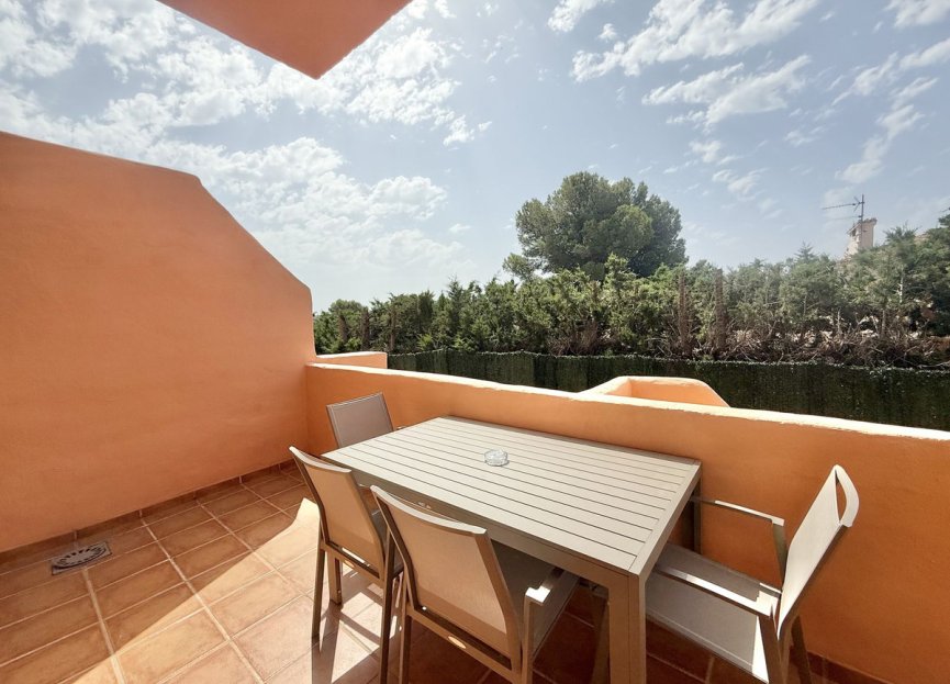 Resale - Apartment - Middle Floor Apartment - Benahavís - Benahavís Centro