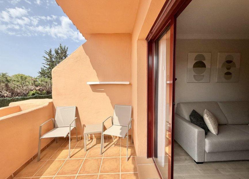 Resale - Apartment - Middle Floor Apartment - Benahavís - Benahavís Centro