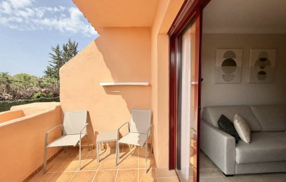 Resale - Apartment - Middle Floor Apartment - Benahavís - Benahavís Centro