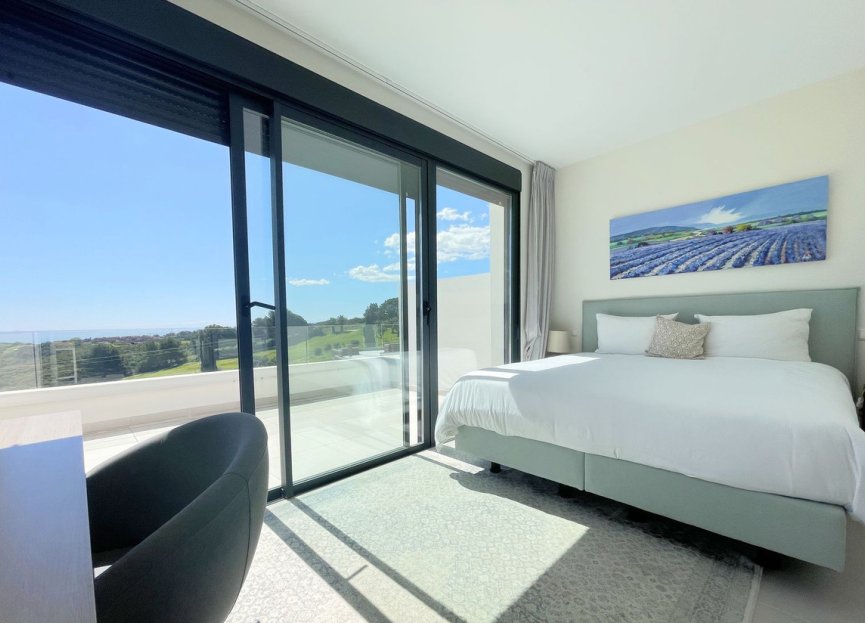 Resale - Apartment - Penthouse - Estepona - Estepona Centro