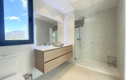 Resale - Apartment - Penthouse - Estepona - Estepona Centro