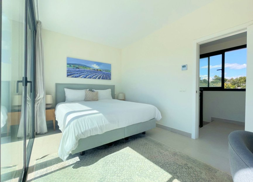 Resale - Apartment - Penthouse - Estepona - Estepona Centro