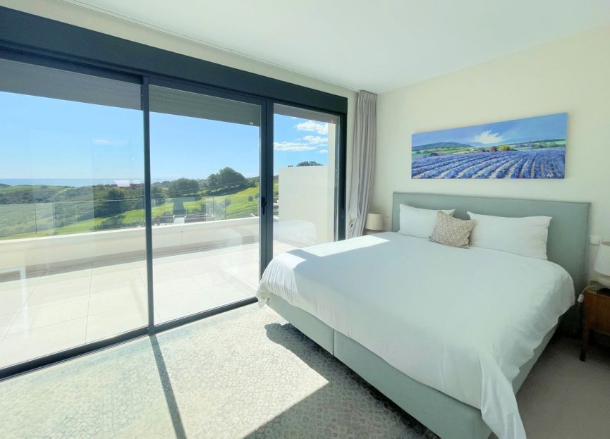 Resale - Apartment - Penthouse - Estepona - Estepona Centro