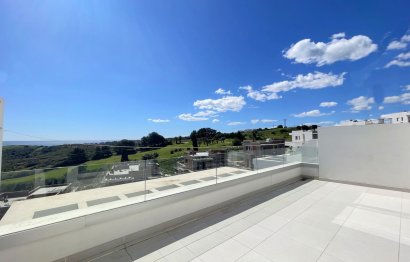 Resale - Apartment - Penthouse - Estepona - Estepona Centro