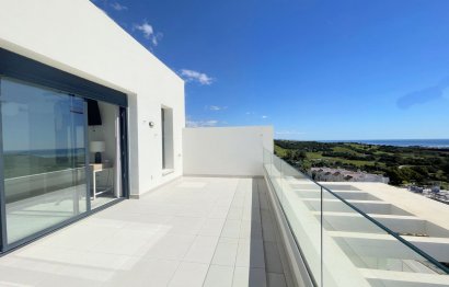 Resale - Apartment - Penthouse - Estepona - Estepona Centro