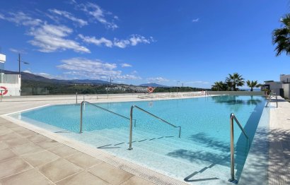 Resale - Apartment - Penthouse - Estepona - Estepona Centro