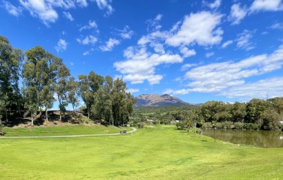 Resale - Apartment - Penthouse - Estepona - Estepona Centro