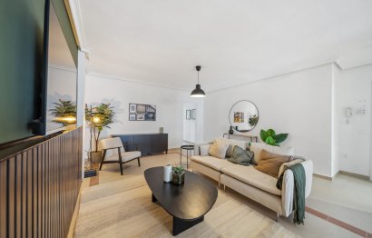 Resale - Apartment - Middle Floor Apartment - Marbella - Nueva Andalucia