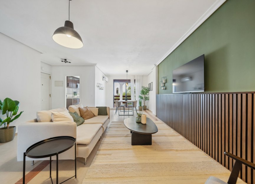 Resale - Apartment - Middle Floor Apartment - Marbella - Nueva Andalucia