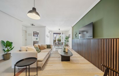 Resale - Apartment - Middle Floor Apartment - Marbella - Nueva Andalucia