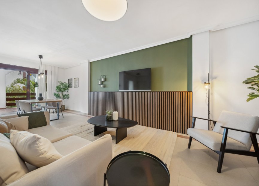 Resale - Apartment - Middle Floor Apartment - Marbella - Nueva Andalucia