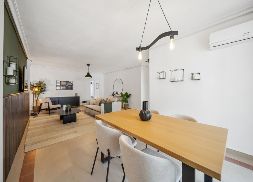 Resale - Apartment - Middle Floor Apartment - Marbella - Nueva Andalucia